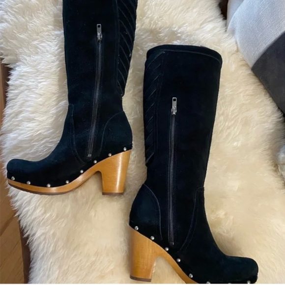 UGG RUMER TALL Black SUEDE WOODEN HEEL BOOTS SZ 9- Ret $395! - Picture 2 of 4